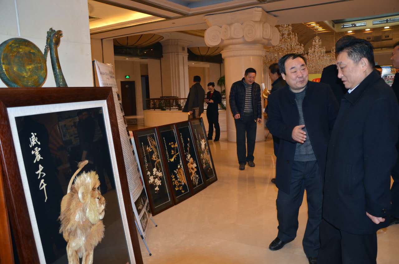 刘永乐芦苇画在“2016保定特色旅游商品评选”中被评为“保定珍品”(图2)